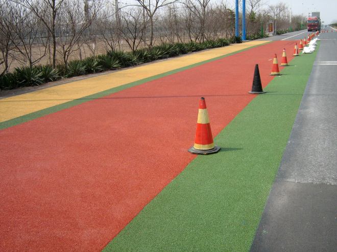 ��ɫ����·��